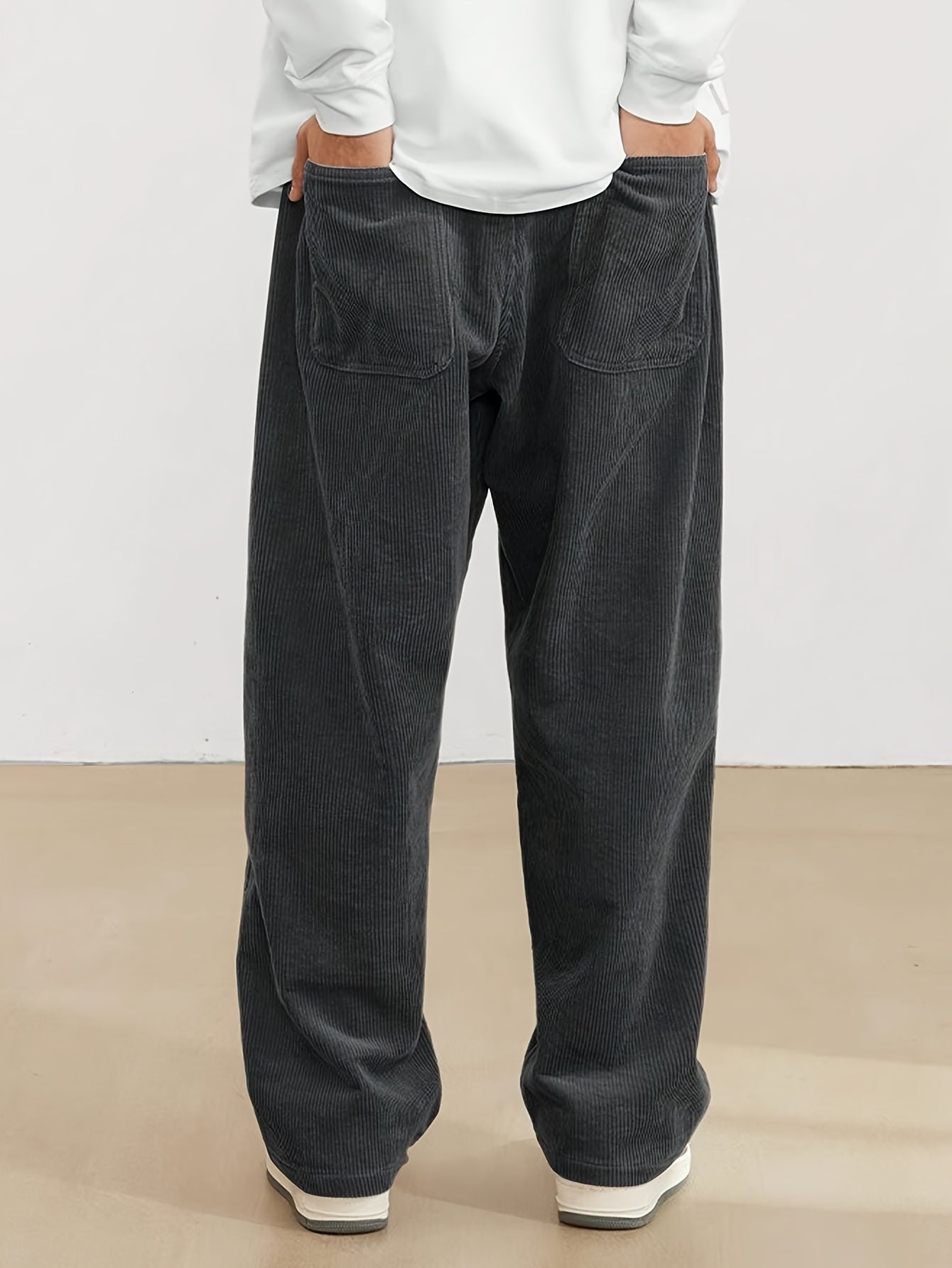 Varello – Herren Cordhose mit Geradem Bein & Taschen im Retro-Stil-HauteBerlin