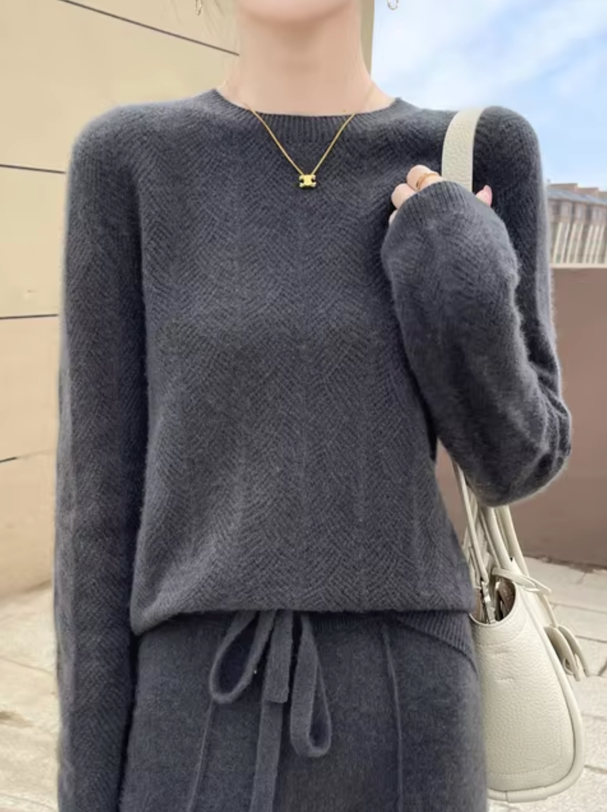 LuxeWeave – Eleganter Damen Kaschmirpullover aus Kaschmirwolle-Grau-M-HauteBerlin