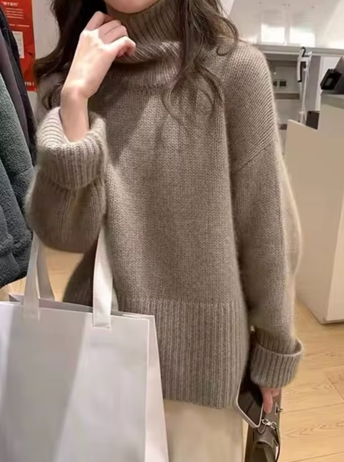 Alvasia – Kaschmir-Damenpullover mit Weichem Griff-Hellbraun-S-HauteBerlin