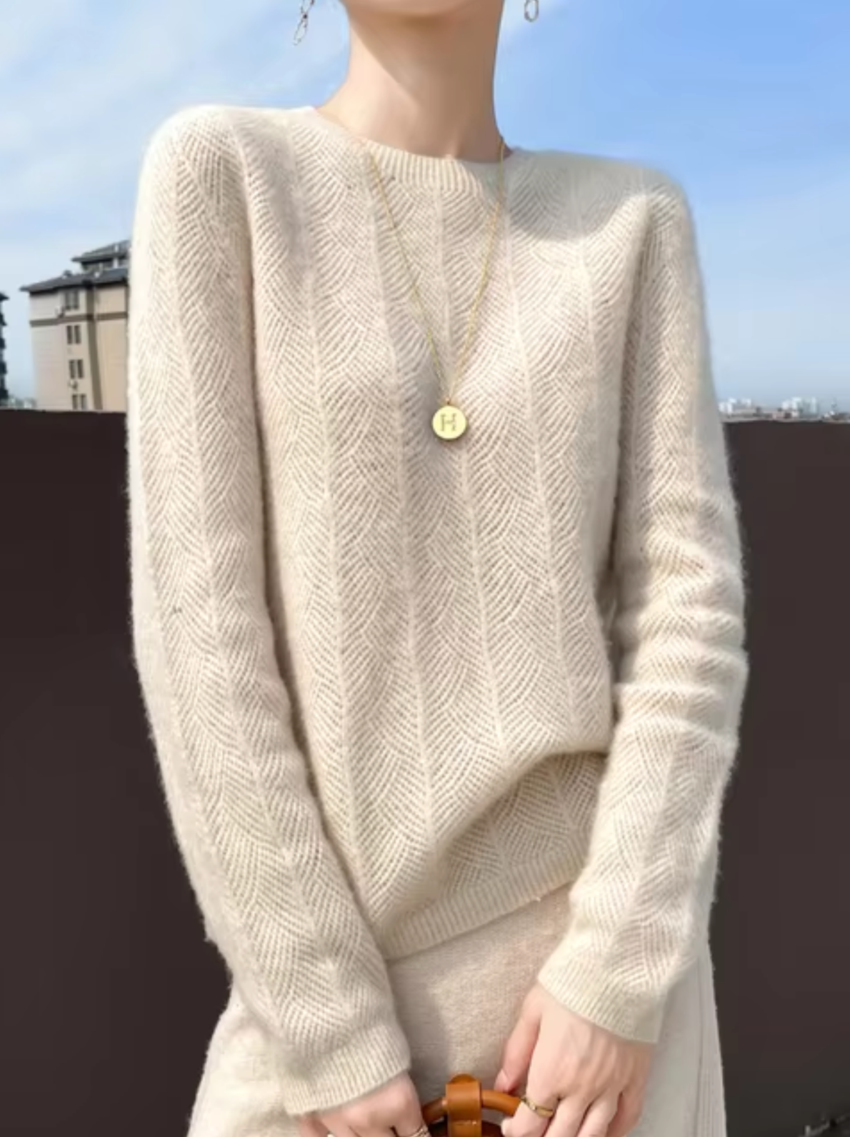 LuxeWeave – Eleganter Damen Kaschmirpullover aus Kaschmirwolle-Beige-M-HauteBerlin