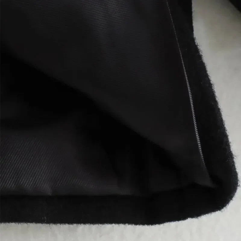 Blazerjacke | Knopfleiste | Taschen | Kurze Jacke | Damenjacke-HauteBerlin