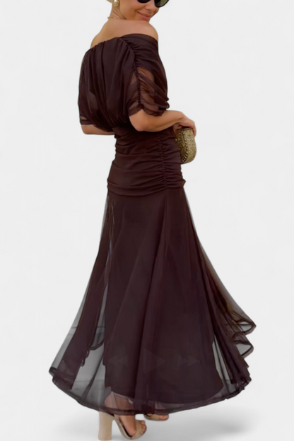 Cocktailkleid – Elegant – Fließend – Schulterfreies Kleid – Maxikleid-HauteBerlin