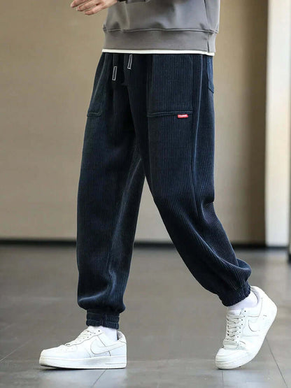Cord-Jogginghose | Locker sitzend | Kordelzug | Jogginghose | Herrenhose-HauteBerlin