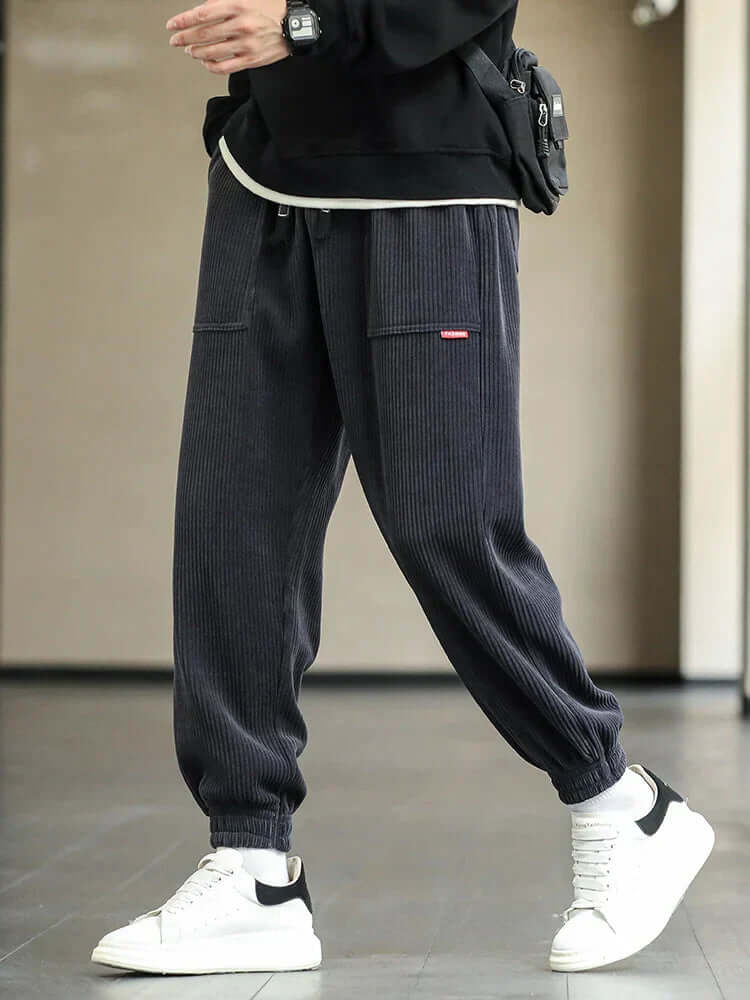 Cord-Jogginghose | Locker sitzend | Kordelzug | Jogginghose | Herrenhose-HauteBerlin