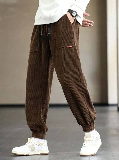 Cord-Jogginghose | Locker sitzend | Kordelzug | Jogginghose | Herrenhose-HauteBerlin