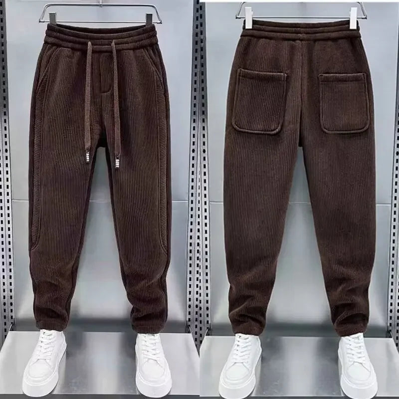 Cordhose – Herrenhose mit elastischem Bund, lockerer Passform und weiten Beinen-HauteBerlin
