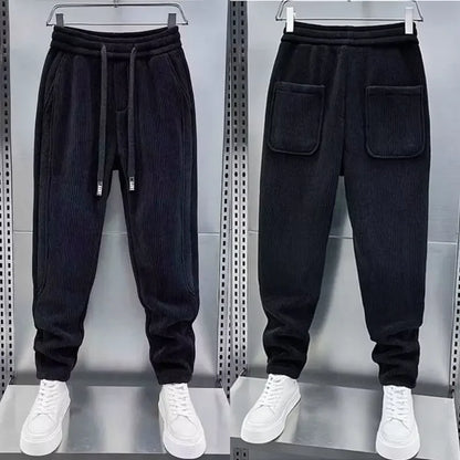 Cordhose – Herrenhose mit elastischem Bund, lockerer Passform und weiten Beinen-HauteBerlin