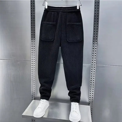 Cordhose – Herrenhose mit elastischem Bund, lockerer Passform und weiten Beinen-HauteBerlin