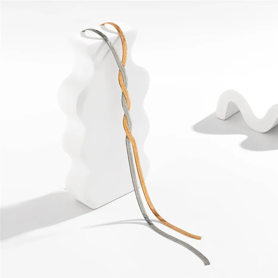 Kunstledertasche – Braune und schwarze Tragetasche für Frauen