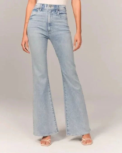 Flared Jeans | Blau | Denim | Hochtaillierte Jeans | Damenjeans-HauteBerlin