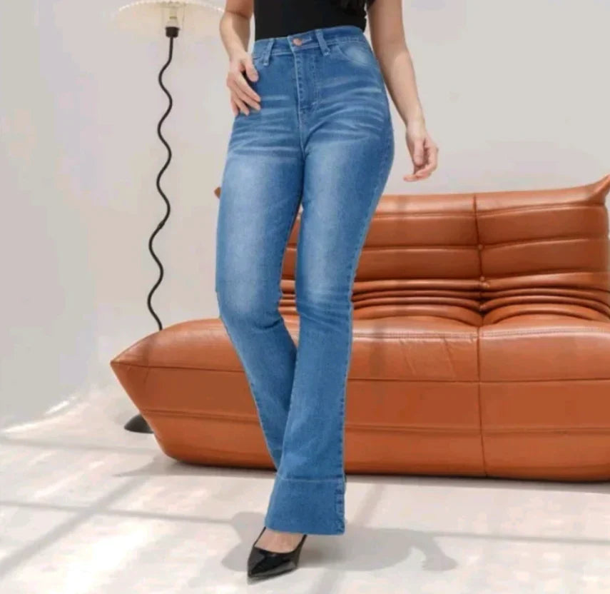 Flared Jeans – Stretch-Jeans mit hoher Taille für Frauen-HauteBerlin