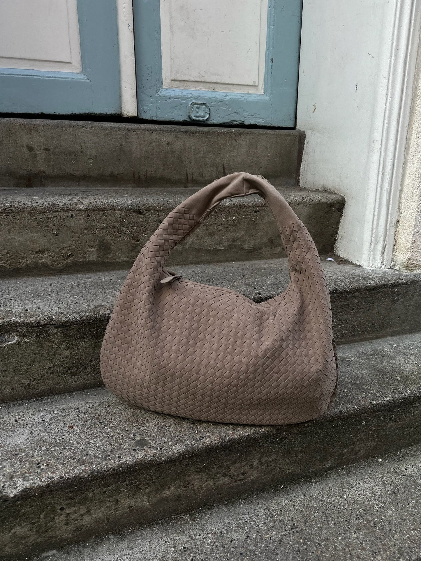 Gewebte Hobo-Tasche – Geflochtene Umhängetasche für Damen mit Reißverschluss-HauteBerlin