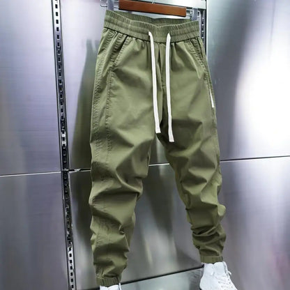 Jogginghose – Leichte Jogginghose mit Kordelzug für Männer-HauteBerlin