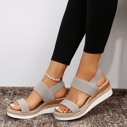 Keilsandalen | Elastische Riemen | Slip-On | Plateausandalen | Damen-HauteBerlin