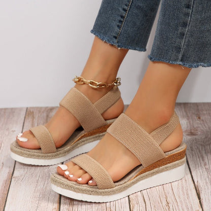 Keilsandalen | Elastische Riemen | Slip-On | Plateausandalen | Damen-HauteBerlin