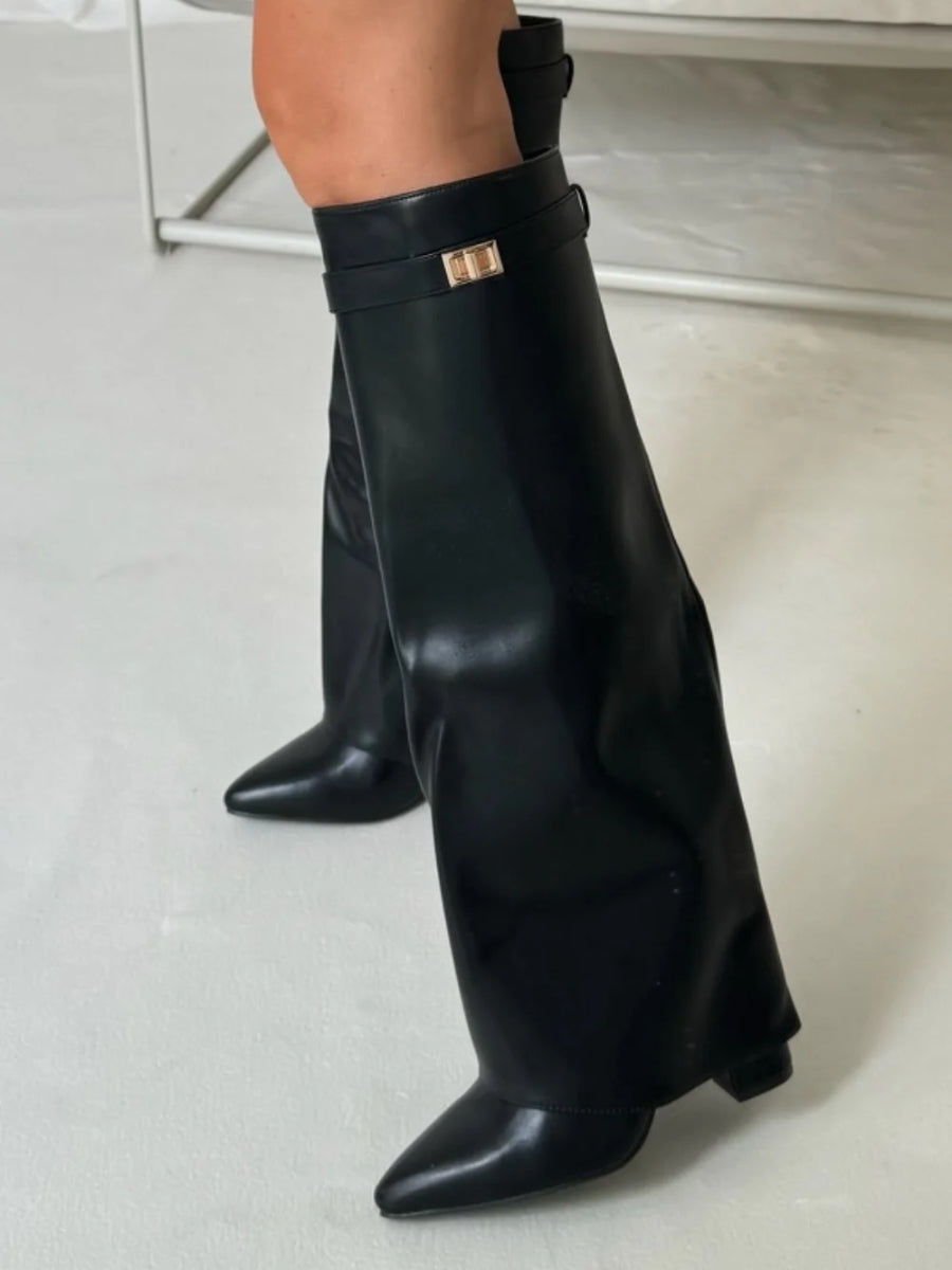 Kniehohe Stiefel – Damenstiefel aus Wildlederimitat mit spitzer Zehenpartie und Absatz-HauteBerlin