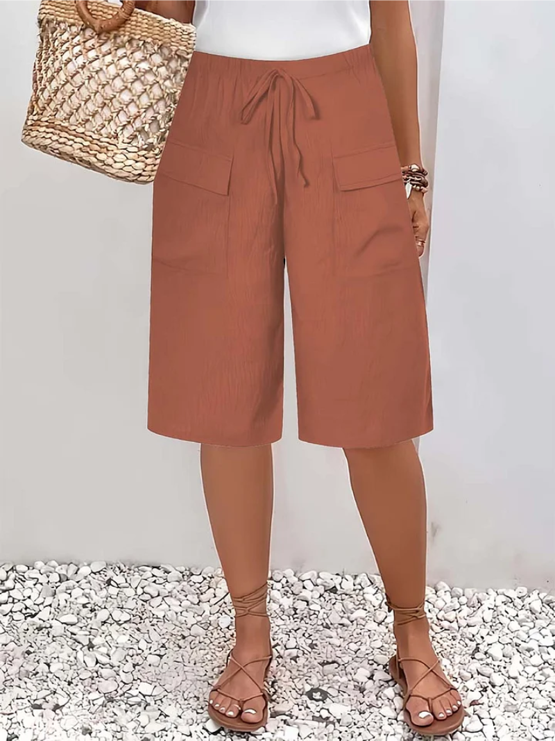 Lange Shorts – Lässige, locker sitzende Caprihose für Damen-HauteBerlin