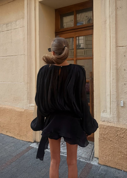 Minikleid - Langärmeliges schwarzes Chiffonkleid-HauteBerlin
