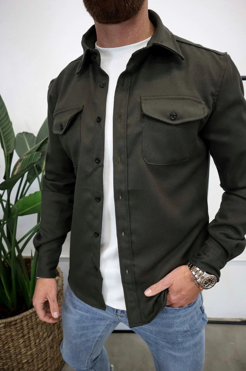 Overshirt – Langärmliges Herrenhemd mit Brusttaschen und Knöpfen-HauteBerlin