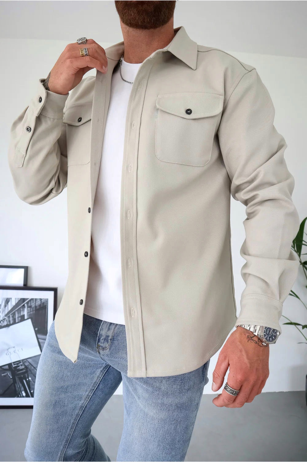 Overshirt – Langärmliges Herrenhemd mit Brusttaschen und Knöpfen-HauteBerlin