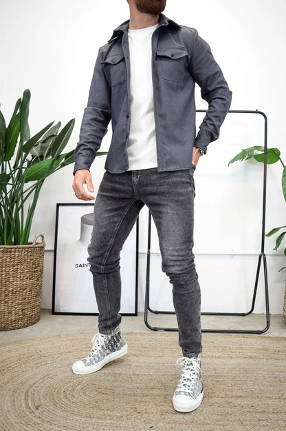 Overshirt – Langärmliges Herrenhemd mit Brusttaschen und Knöpfen-HauteBerlin