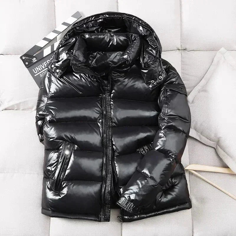 Puffer Jacke | Kurz | Mit Kapuze | Glänzende Herren-Daunenjacke | Winterjacke für Herren-HauteBerlin