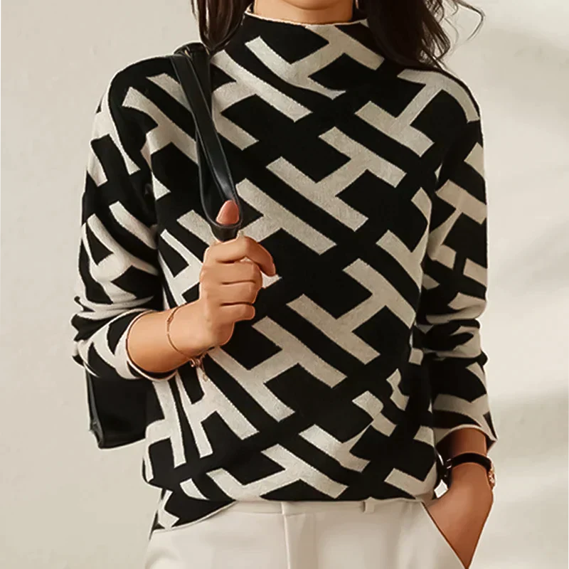 Rollkragenpullover – Damenpullover mit hohem Kragen in Schwarz und Weiß-HauteBerlin