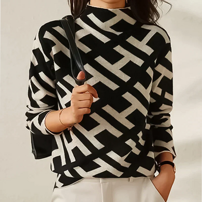 Rollkragenpullover – Damenpullover mit hohem Kragen in Schwarz und Weiß-HauteBerlin