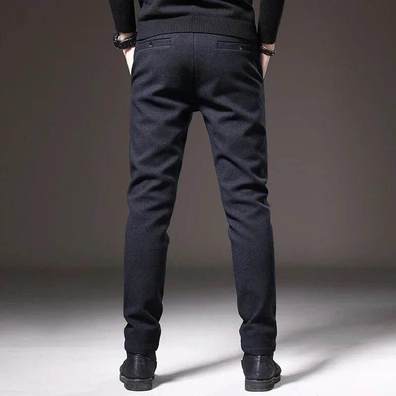 Schmal geschnittene Jogginghose – Lässige Skinny-Hose mit Kordelzug für Männer-HauteBerlin
