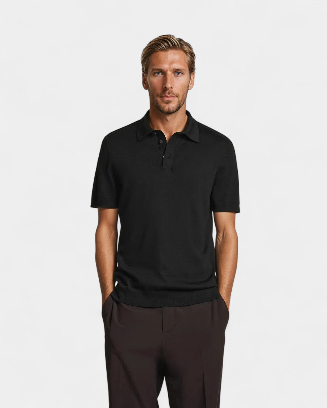 Schwarzes Polohemd – mit Knopfleiste – aus Strick – T-Shirt mit Kragen – Herren-Polohemd-HauteBerlin