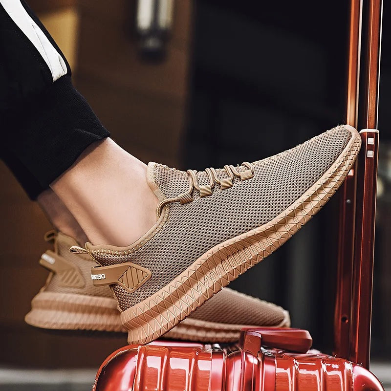 Sneakers zum Hineinschlüpfen – Mesh – orthopädisch – Herrenschuhe – Sportschuhe-HauteBerlin