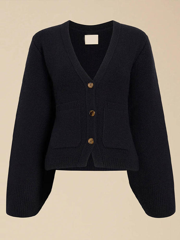 Strickjacke – Oversized-Strickjacke mit V-Ausschnitt und Knöpfen für Damen-HauteBerlin