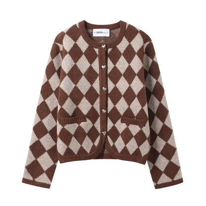Strickjacke – Rautenmuster – Karomuster – Knopfleiste – Damenstrickjacke-HauteBerlin