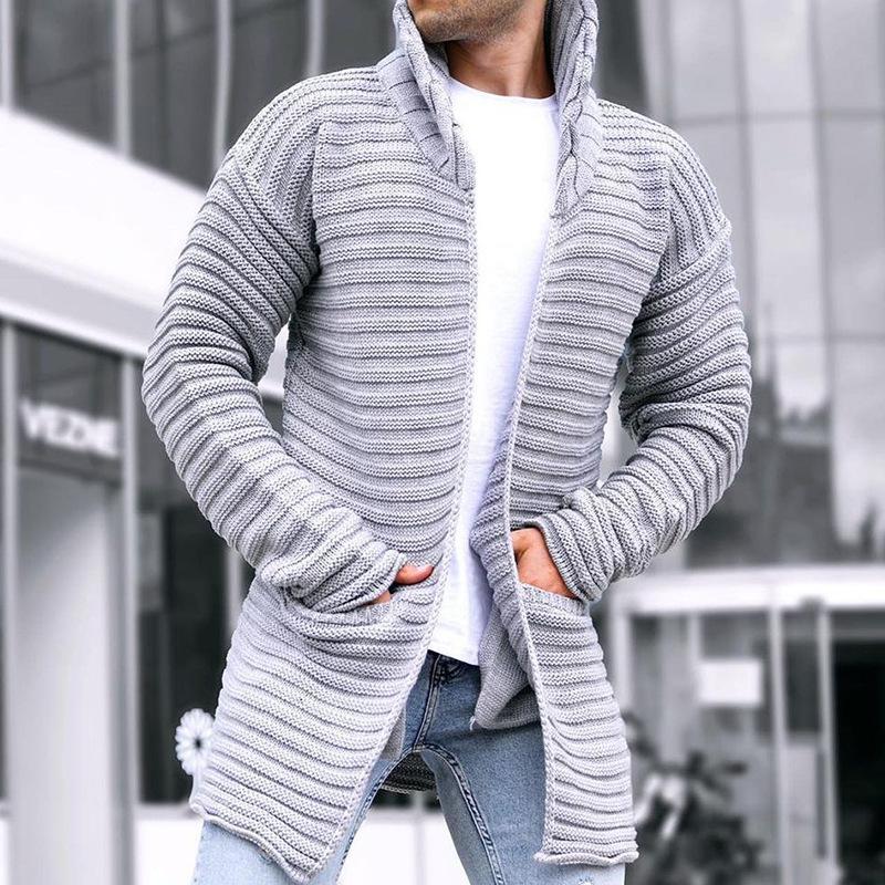 Strickjacke – mit Kapuze – vorne offen – lange Strickjacke – Herren-Strickjacke-HauteBerlin