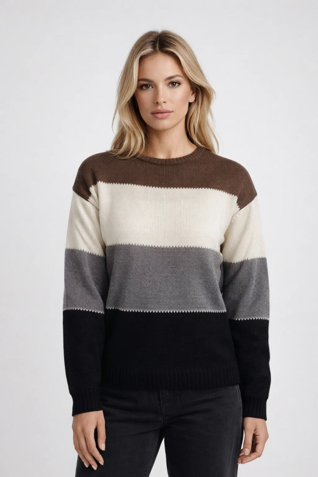 Strickpullover – Locker sitzender gestreifter Pullover für Frauen-HauteBerlin