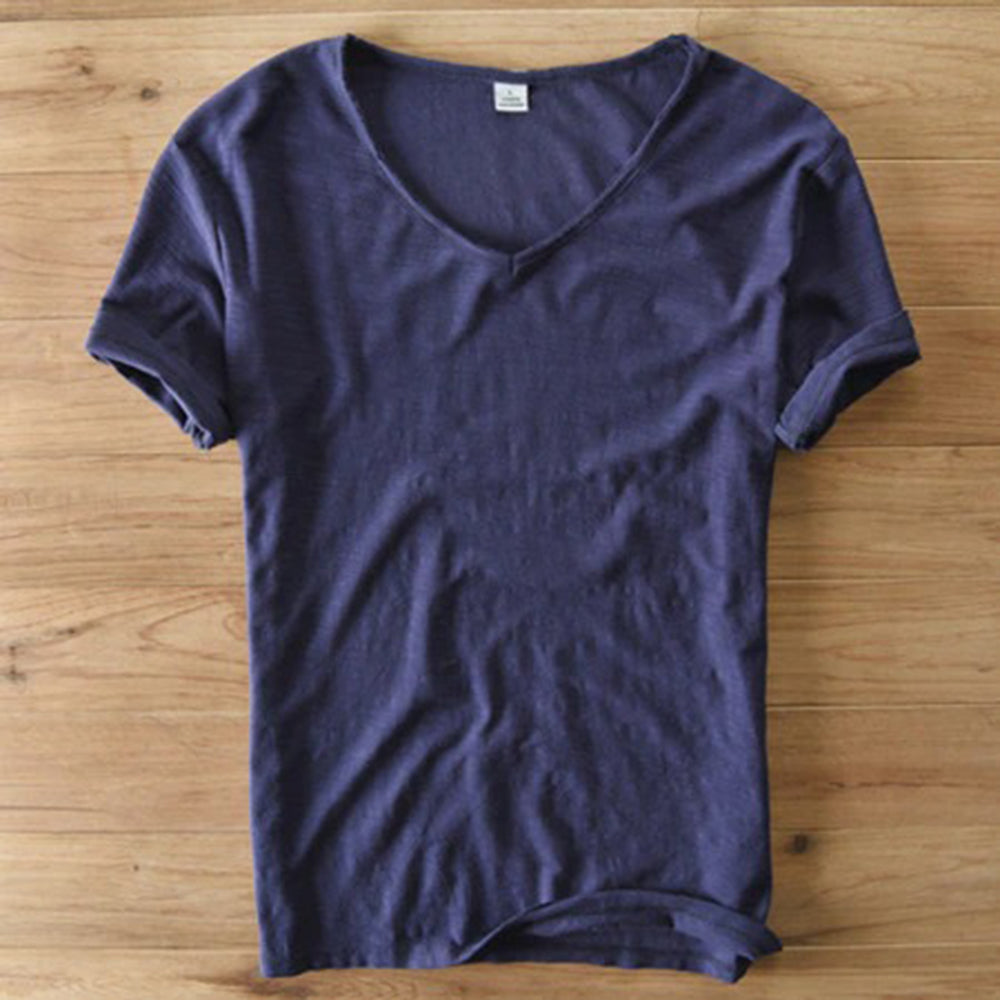 T-Shirt mit V-Ausschnitt | Leicht | Kurzarm | Sommershirt | Herren-T-Shirt-HauteBerlin