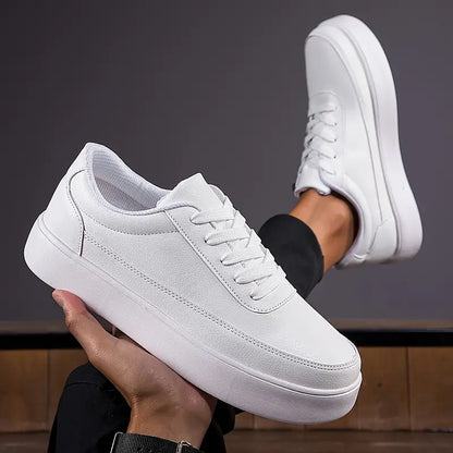 Weiße Sneakers | Lässig | Schnürung | Alltagsschuhe | Herren-Sneakers-HauteBerlin