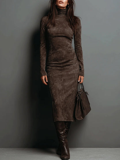 Wildlederkleid – Figurbetont – Langarm – Midi-Kleid – Rollkragenkleid-HauteBerlin
