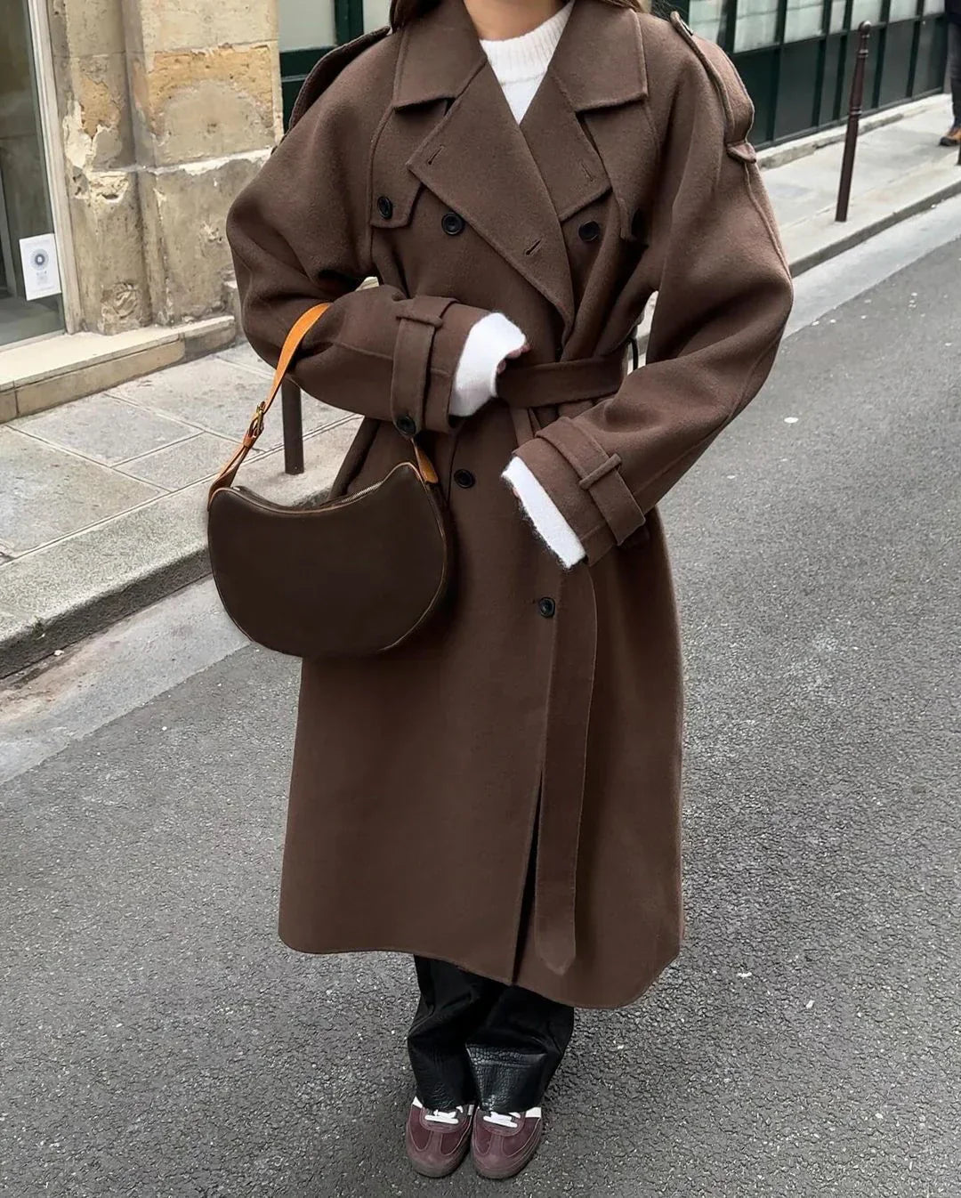 Winter Trenchcoat - Langer brauner doppelreihiger Mantel für Frauen-HauteBerlin