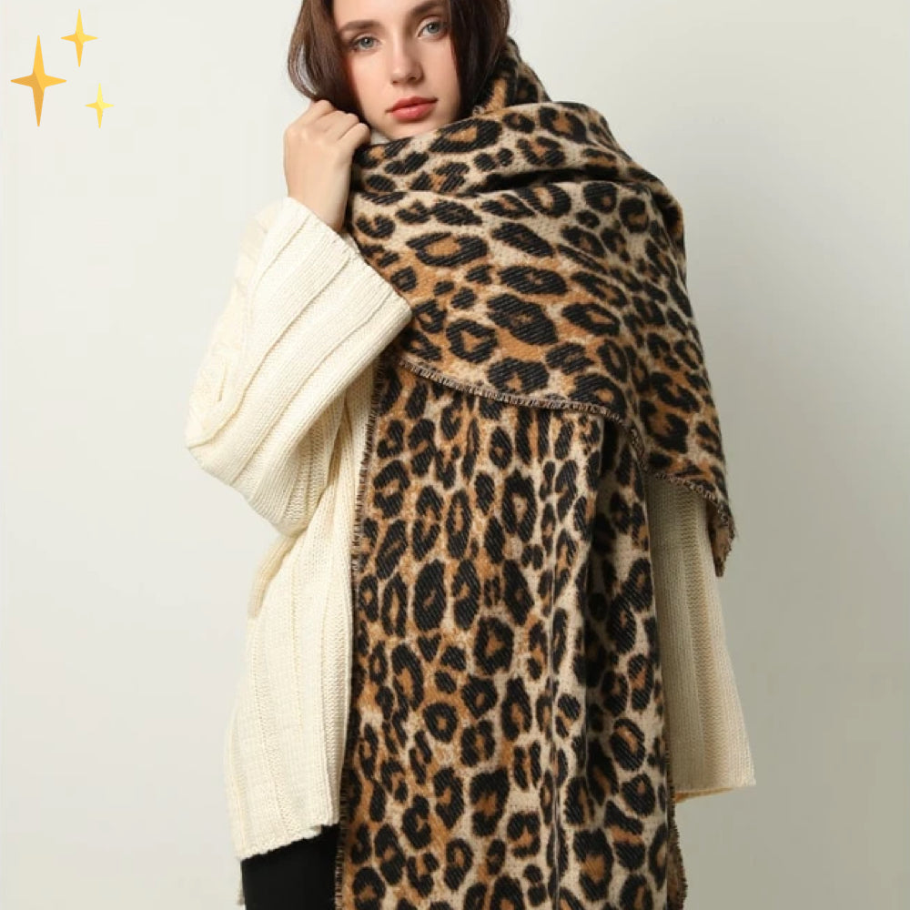 Winterschal – warmer, großer Wollschal mit Leopardenmuster für Damen-HauteBerlin