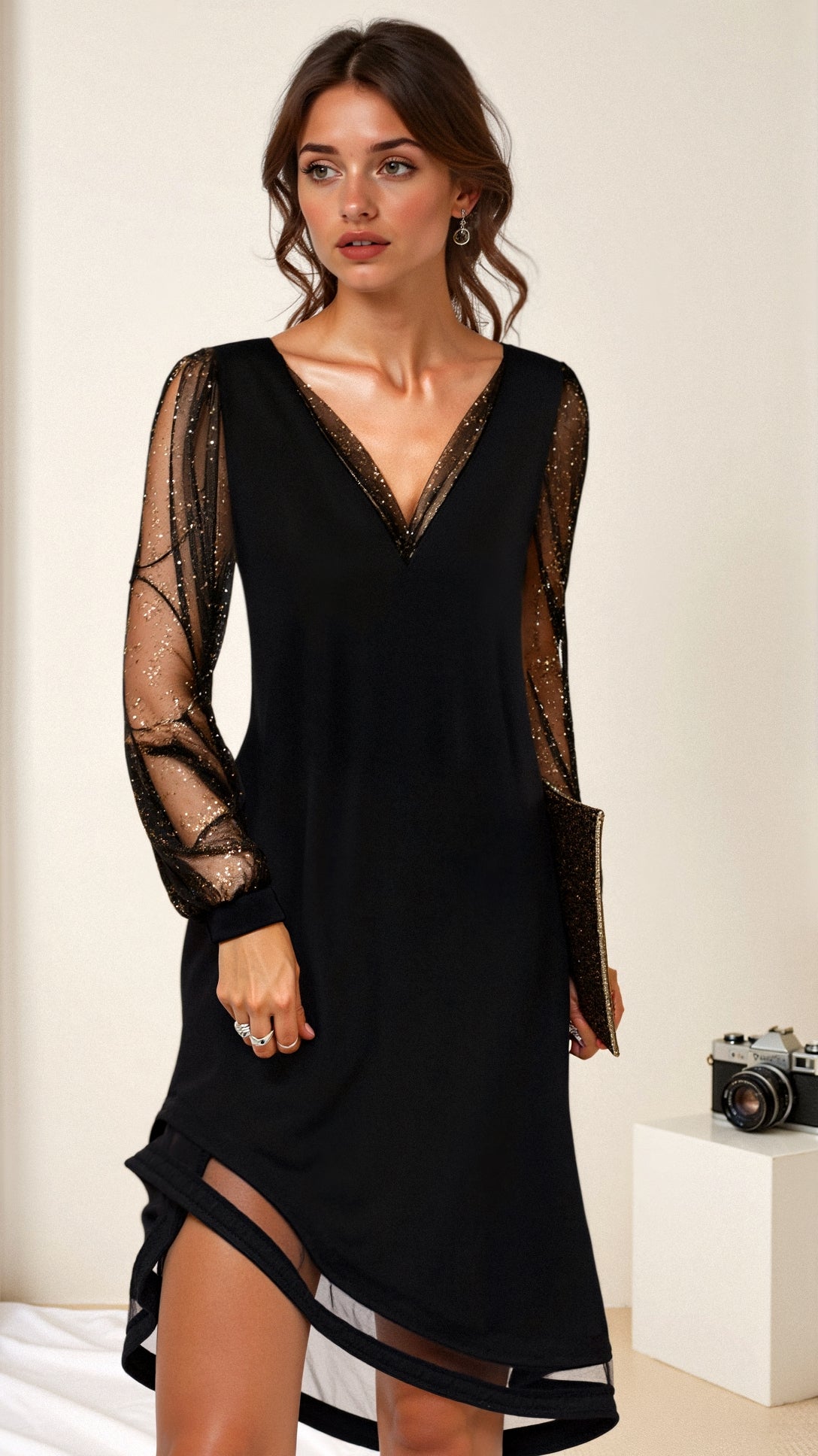 Seraphira – Elegantes Abendkleid mit Transparenten Ärmeln & Fließendem Schnitt-HauteBerlin