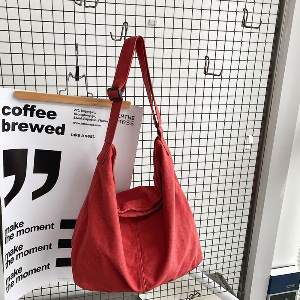 Isala - Schultertasche-Rot in der Farbe-HauteBerlin